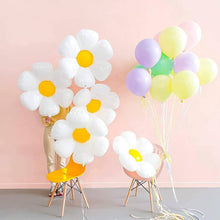Load image into Gallery viewer, Groovy Daisy Flower Foil Balloon (28 Inches)