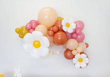Load image into Gallery viewer, Groovy Daisy Flower Foil Balloon (28 Inches)