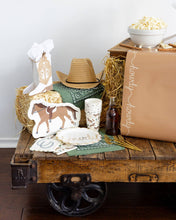 Load image into Gallery viewer, Horse Paper Plate