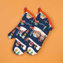Load image into Gallery viewer, Candy Cane Lane Christmas Oven Mitts Set of 2