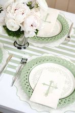 Load image into Gallery viewer, Sage Basketweave Dinner Paper Plates
