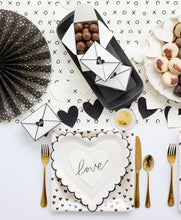 Load image into Gallery viewer, XOX1008 - Envelope Treat Boxes