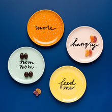 Load image into Gallery viewer, Snappy Appetizer Plates Set of 4