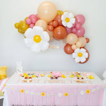 Load image into Gallery viewer, Small Daisy Flower Foil Balloon (18 Inches)