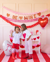 Load image into Gallery viewer, Triple Heart Tissue Garland
