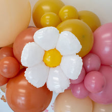 Load image into Gallery viewer, Small Daisy Flower Foil Balloon (18 Inches)
