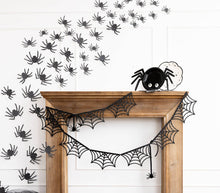 Load image into Gallery viewer, Tiny Spider Paper Plate
