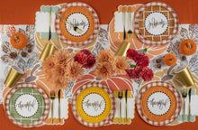 Load image into Gallery viewer, Earth Tone Scallop Guest Towels
