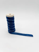 Load image into Gallery viewer, Velvet Ribbon - 3/8": Purple
