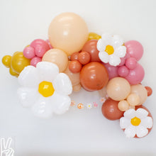 Load image into Gallery viewer, Small Daisy Flower Foil Balloon (18 Inches)
