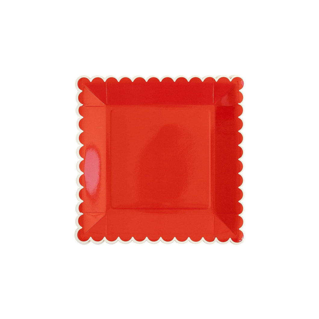 Red/White Scallop Plate