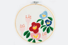 Load image into Gallery viewer, Embroidery Kit - Floral
